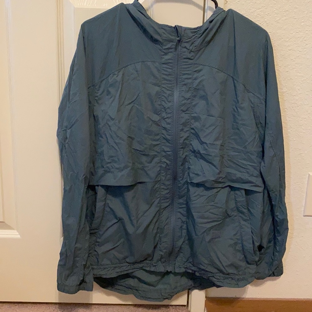 Lululemon lightweight jacket